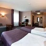 Mlyn Aqua فندق إيبلاغ